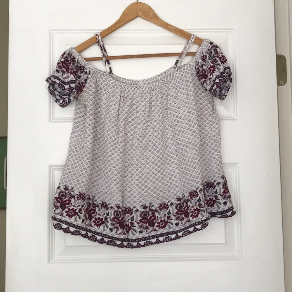 Off shoulder w straps top